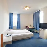 Neuwirtshaus 3* Stuttgart