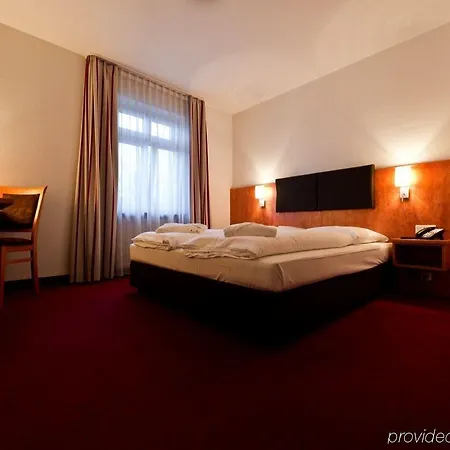 Отель Neuwirtshaus 3*