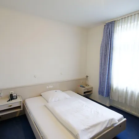 Hotel Neuwirtshaus - Superior Stuttgart