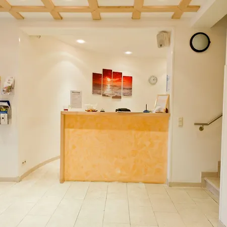 Neuwirtshaus Отель 3*