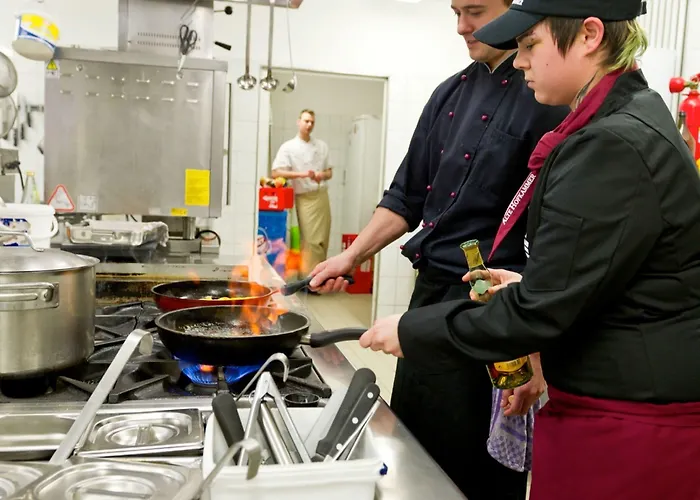 Neuwirtshaus Hotel 3*