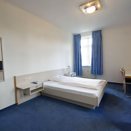 Neuwirtshaus 3* Stuttgart