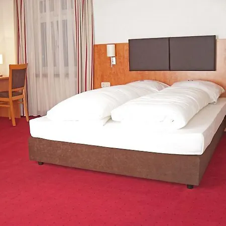 Neuwirtshaus - Superior 3* Stuttgart