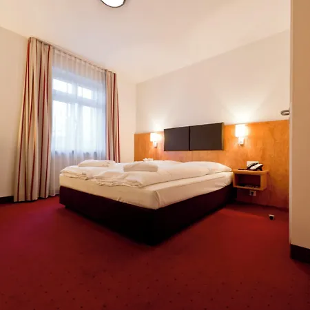 Neuwirtshaus Otel 3*
